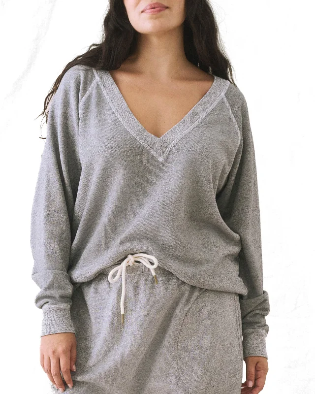 Beaded SweatshirtsV-Neck Sweatshirt