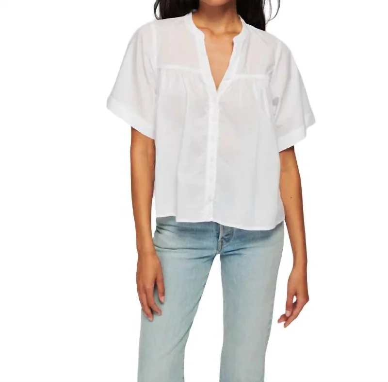 Filippa Swingy Blouse In WhiteLayered Shirts