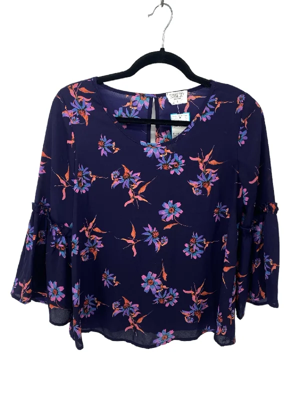 It's SO You Boutique Misses Size Small Purple Floral 3/4 BlouseTasseled Shirts