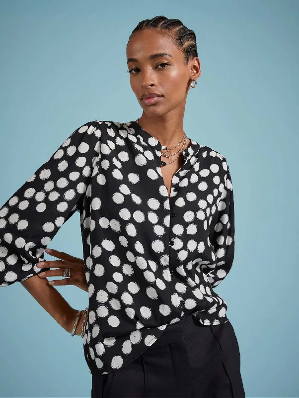 Jaqueline LENZING™ ECOVERO™ Printed Blouse | Black Painted PolkaGym Shirts