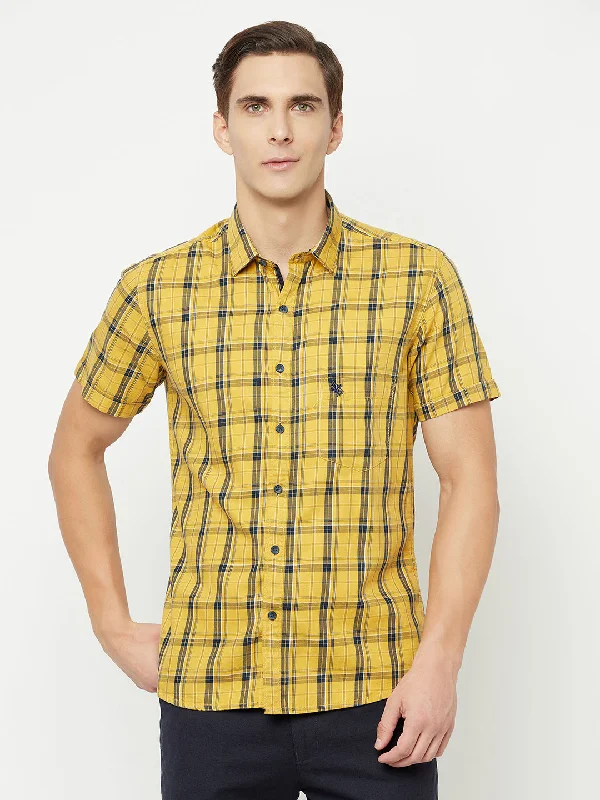 Cashmere Knit TopsMen's Mustard Casual Medium Checks Half Sleeve Shirt