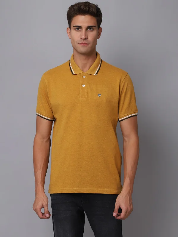 Hunting Knit TopsMen's Mustard T-Shirt