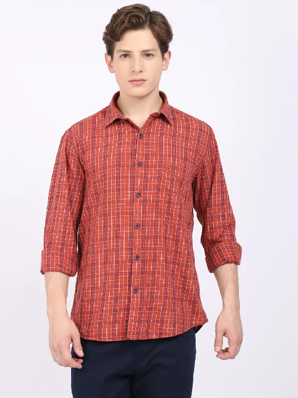 Graphic Knit TopsMen's Rust Casual Medium Checks Full Sleeve Shirt