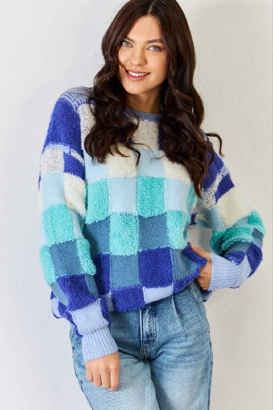 Acrylic Knit TopsJ.NNA Checkered Round Neck Long Sleeve Sweater